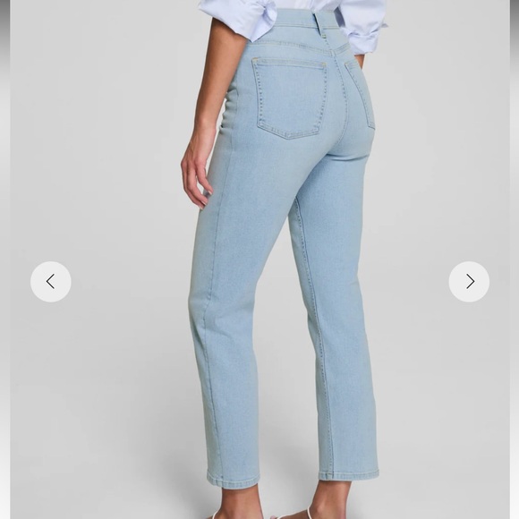 🆕 SPANX ReDefine Slim Straight Jeans NWT - Picture 2 of 5